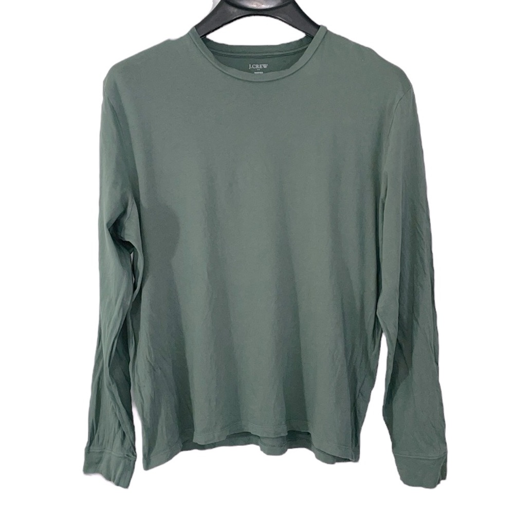 J. Crew men’s Size 2XL green‎ long sleeve crew neck washed t-shirt.